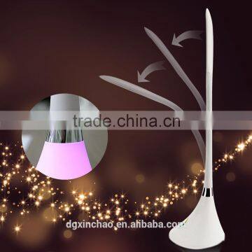 2015 Popular Dimmable LED Desk Lamp With USB Charging for All Phones With FCC/Rohs/CE Certification photo-6