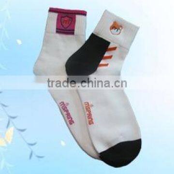 Embroidery Unisex cotton sock sport