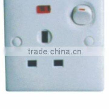 5A,13A,15A 1 gang switched 3 pin socket with light/1 way switch three pin socket with neon