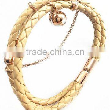 YB267 Beige leather bracelets with flower stone