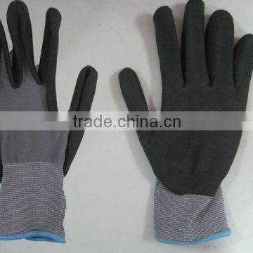 Scrub Dipped Nylon NBR Gloves