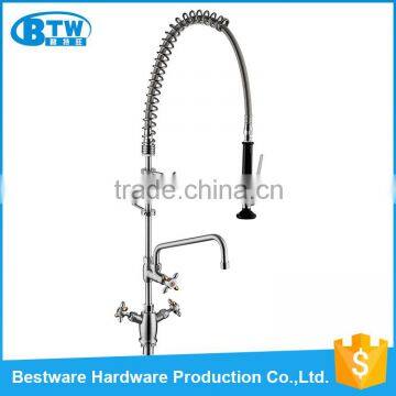 2016 China factory deck mounted dual handle stainless steel 304 kitchen sink pre rinse faucet