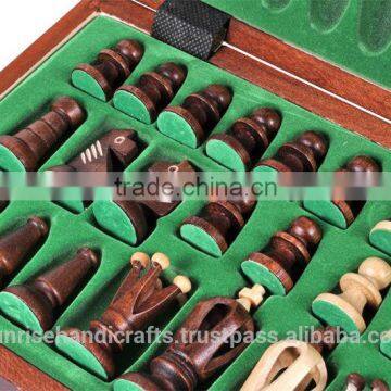 CHW94 Royal Chess Set
