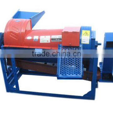 Diesel power combined corn peeler and sheller