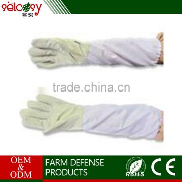 Wear resistant light ventilated sheepskin protection beekeeping gloves