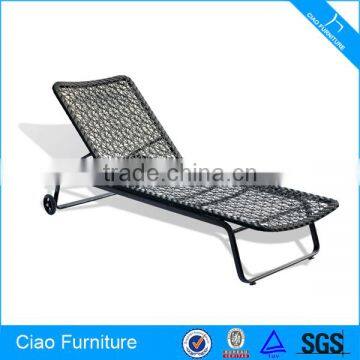 Flower Weaving Lounge Chair With Wheels