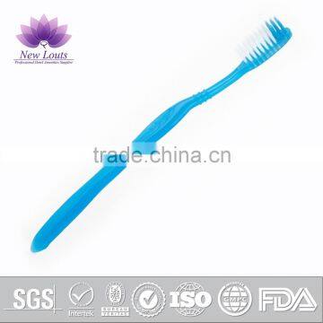 Lower price disposable mini toothbrush for import and export