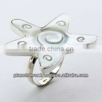 Gorgeous Hand Carved Mother Of Pearl Twirl Silver Star Ring