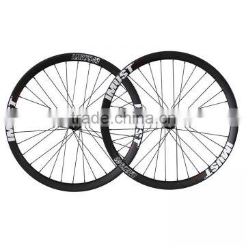 2016 Chinese MTB bike carbon wheels 27.5 40mm width Clincher Tubeless all mountain Wheelset with Novatec Hub 148 and 110