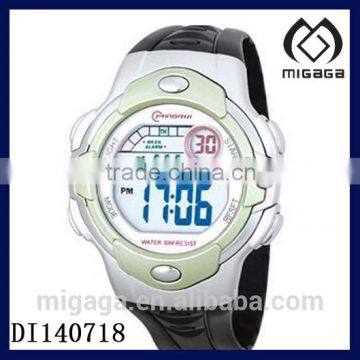 pvc strap nice design easy to read digital watch*boy's fashion digital sporty watch