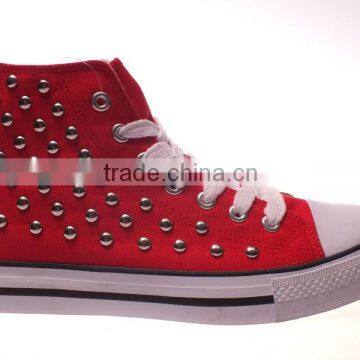 Nice sneakers for ladies with high ankle rivets decoration