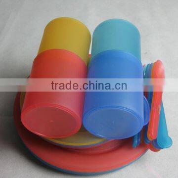 24sets PP Colorful Plastic Picnic Set/portable Plastic Tableware Set/dinnerware Set photo-3