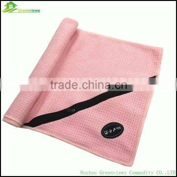 China alibaba waffle plain soft zip pocket custom gym towels golf towel with pocket microfiber towels wholesale