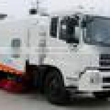 Dongfeng 4x2 Road Sweeper Euro3 Engine