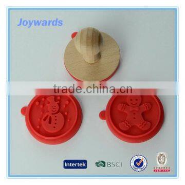 Silicone factory wholesale wooden handle christmas designed stamps for cookies