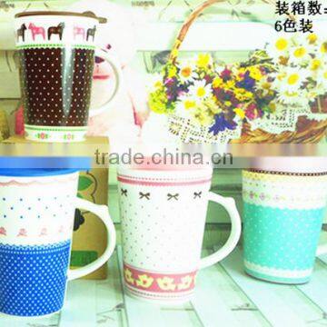 creative floral point simple lace U shape ceramic breakfast mug with plastic lid