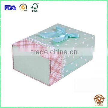 2016 New design Wholesale Custom foldable box with bowknot