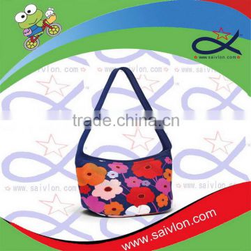 Promotional flower print portable insulated lunch bag