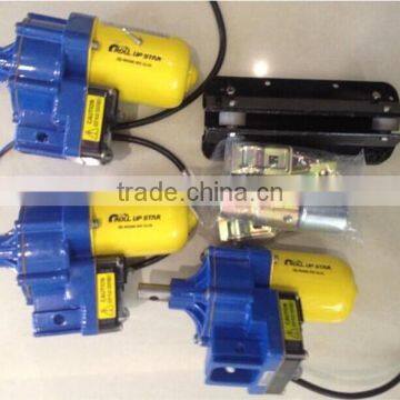 Greenhouse Film Vent Roller photo-4