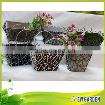 European Modern Rural Style Handmade Decorative Standing Metal Wire Vases photo-4