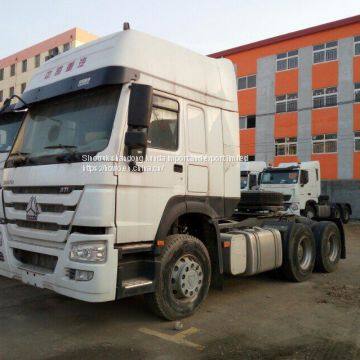 6x4 Sinotruk Howo Tractor for Sale ZZ4257N3247A photo-3