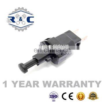 R&C High Quality Auto Brake Lighting Switches 9050449 For Daewoo /Land Rover/Porsche 1.8L-3.0L l4 97-02 Car Braking Light Switch photo-3