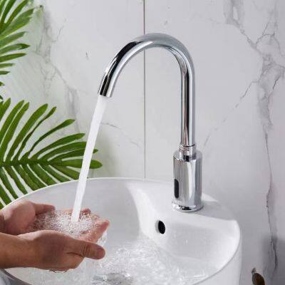 Operating room sensing faucet