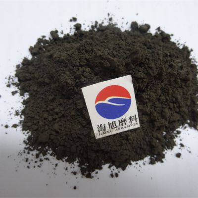 Chromite flour as coloring agent for glass and ceramics