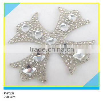 Hot Fix Crystal Rhinestone Applique Heart Shape Shiny Rhinestone Patch 11x21.5cm photo-4