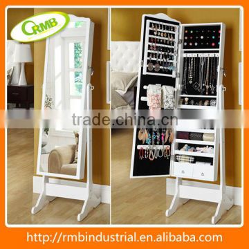 Dressing mirror/Jewelry armoire