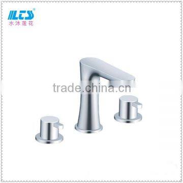 Dual Handle 3-hole Bath Faucet Bathtub Faucet Widespread Mixer