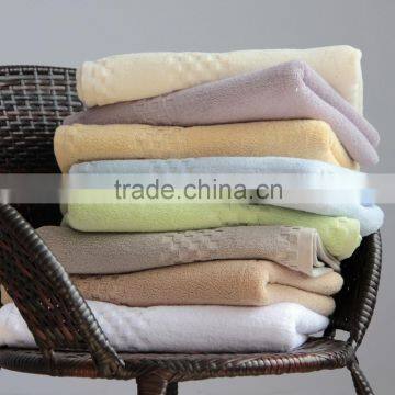 china manufacturer promotional luxury wholesale pure white color bath towel wholesale