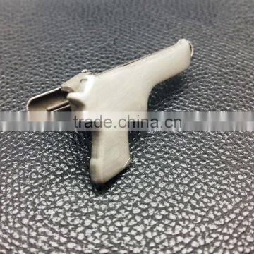 Unique gun shape design with matte nickel plating tie clip