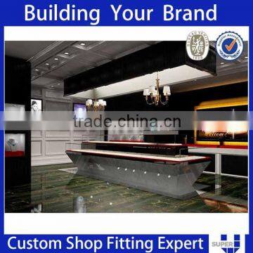 High Quality ultra white glass display cases