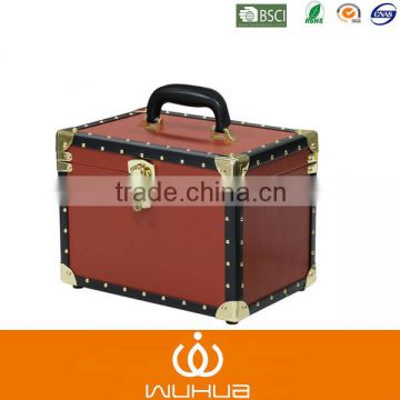 Latest high quality fashion cosmetic case with drawers and trays