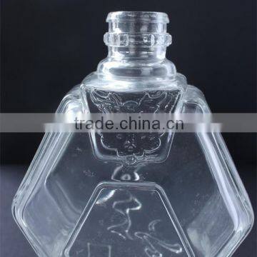 China 450ml Empty Clear Unique Shape Red Glass Wine Bottle for Liquor photo-5