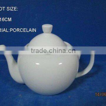 Stock white porcelain tea pot PAFS6221