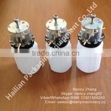Cow Milk Vacuum Pump Oil Can With 500ml Volume photo-2