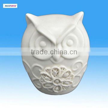 delicate owl figurine for decoration