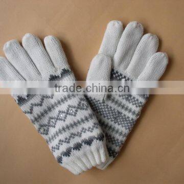 knitted glove