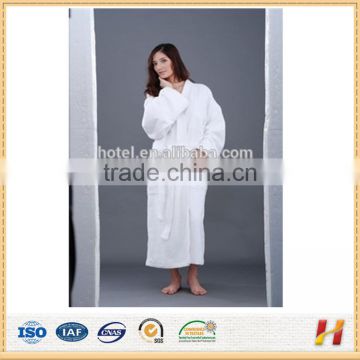 The five-star luxury cotton hotels velver bathrobe