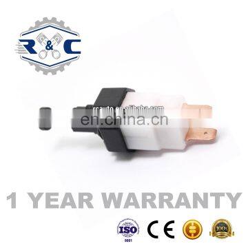 R&C High Quality Auto Brake Lighting Switches 9050449 For Daewoo /Land Rover/Porsche 1.8L-3.0L l4 97-02 Car Braking Light Switch photo-4