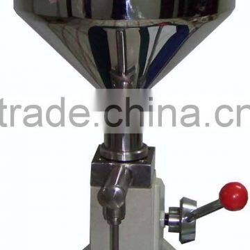 Manual liquid filling machine