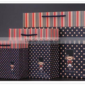 China flat bottom kraft paper shopping bag