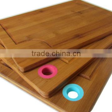 TFGJ007/Good Quality And Durable Bamboo Cutting Board With Silicon Hanging Hole