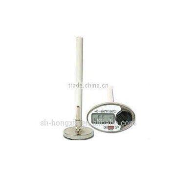 easy use digital thermometer