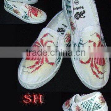 TATTOO SHOES