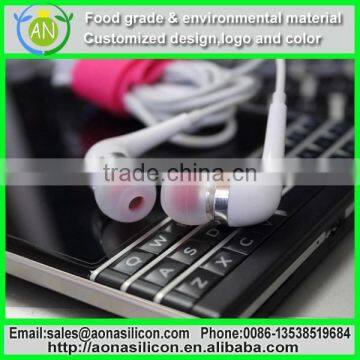 Food Grade Silicone Material in Ear Headphone Round Case for Mobile,MP3 photo-4