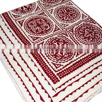 Indian Wholesaler Gold Member Hot Selling Maroon Cut Work Applique Kantha Quilt photo-5