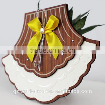 2014 New Design Luxury Wooden Wedding Cards